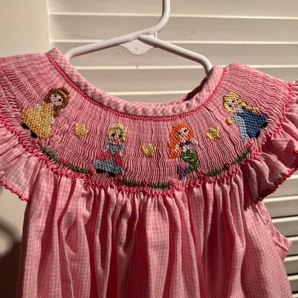 Pink Smocked Princess GirlsDress - Picture 2 of 8
